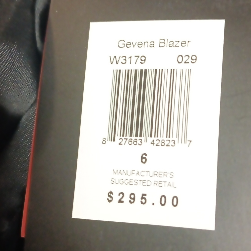 Victorinox Women's Gevena Blazer - Picture 8 of 9
